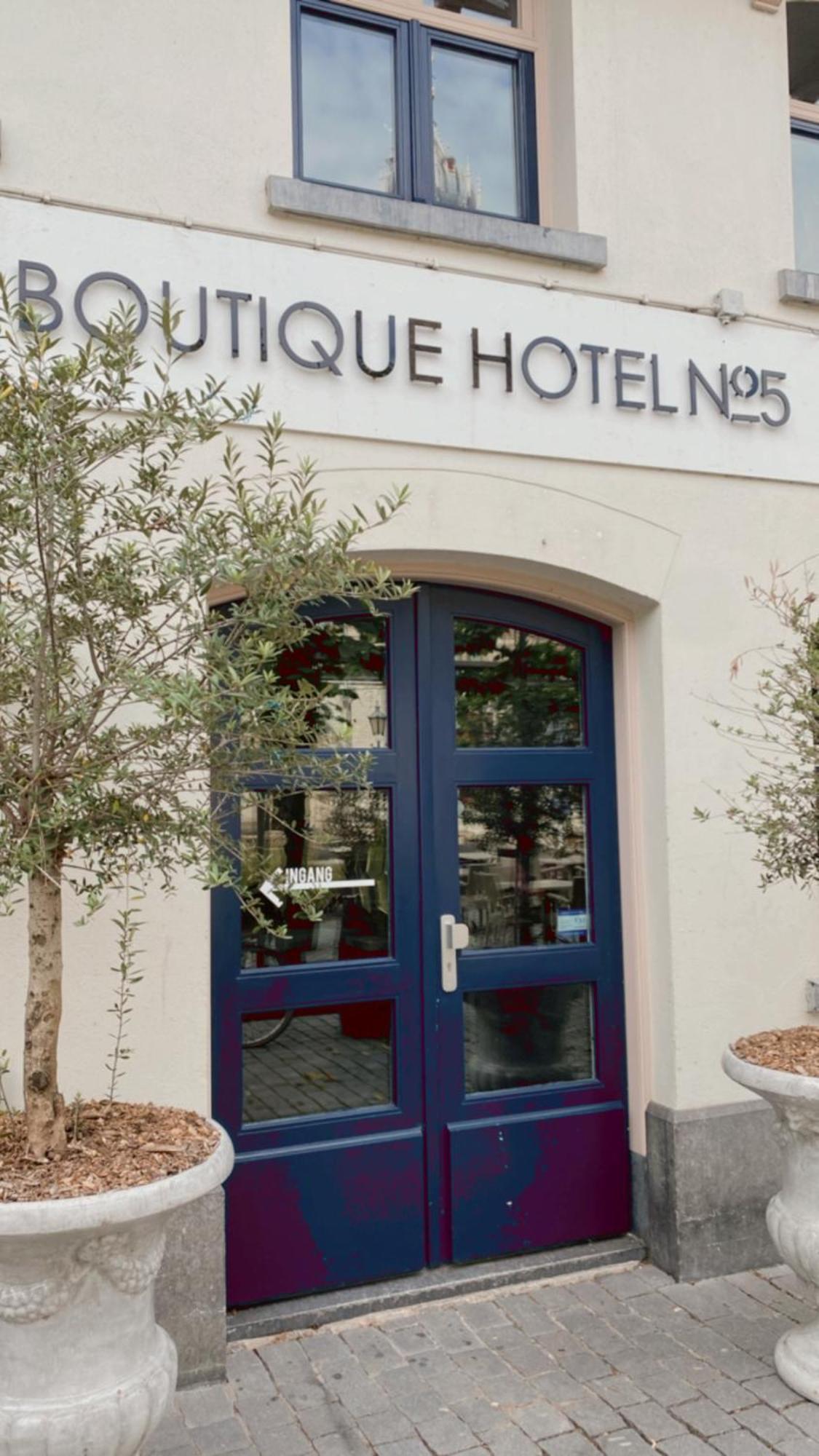 ברחן אופ זום Boutique Hotel No5 מראה חיצוני תמונה